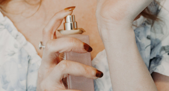 Comment bien appliquer son parfum femme pour un effet durable?