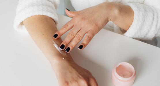 Top 7 des Soins Corps Meili pour une Peau Éclatante au Quotidien